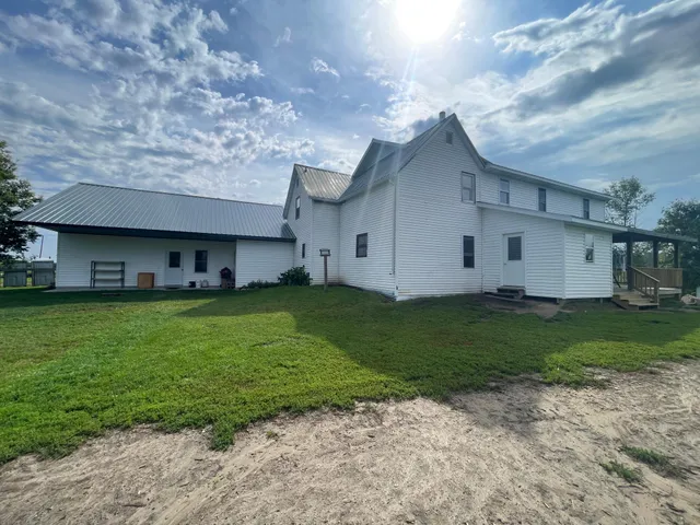 $385,000 | 49404 109th Avenue, Gonvick, MN 56644