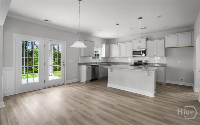 $2,600 | 158 Guana Lane, Bloomingdale, GA 31302