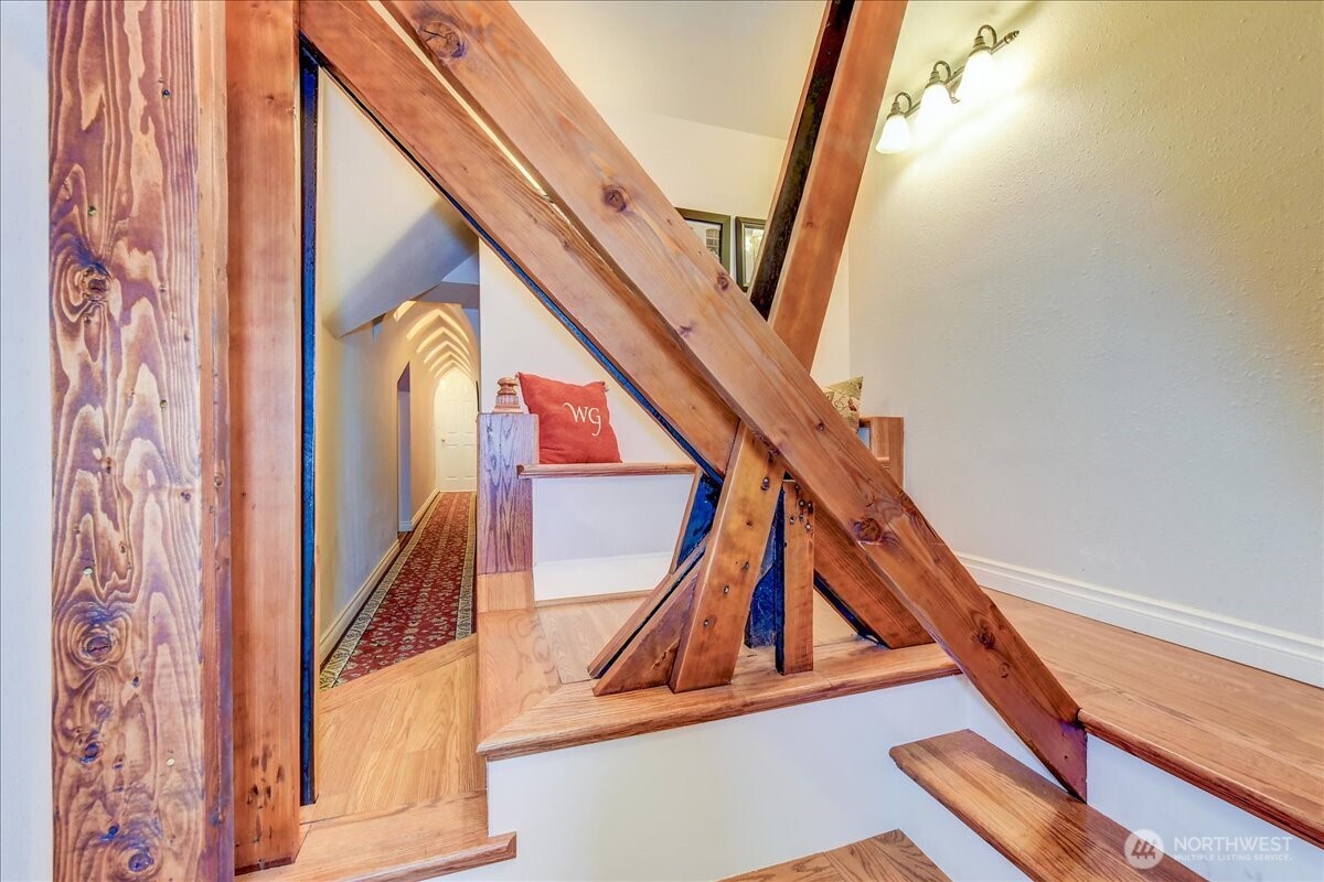 1313 Washington Street Sumner, WA 98390 - Photo 21 of 40 a view of stairs