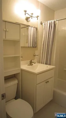 $2,000 | 302 Washington Drive, Ramsey, NJ 07446