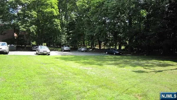 $2,000 | 302 Washington Drive, Ramsey, NJ 07446