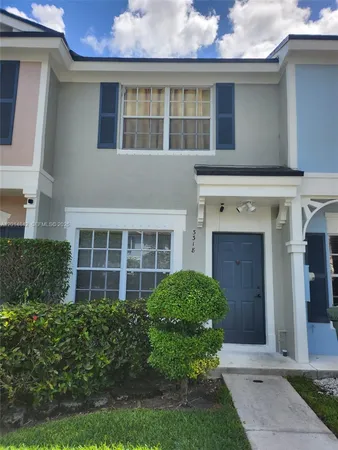 $2,400 | Coral Gate, Margate, FL 33063