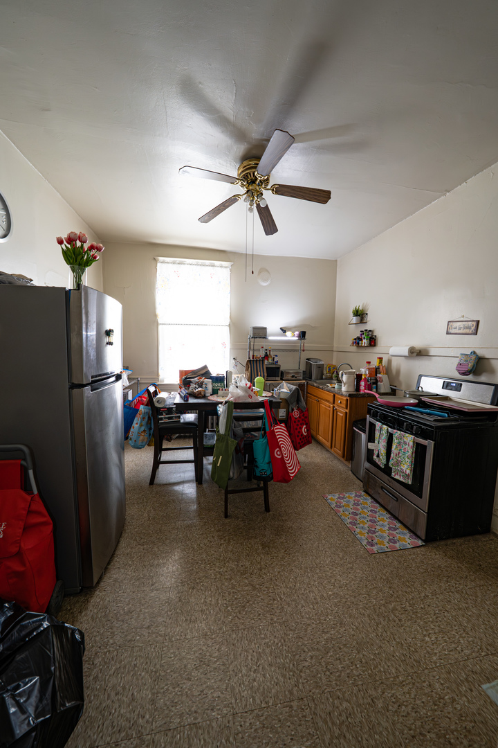 1825 South Troy Street Chicago, IL 60623 - Photo 15 of 27