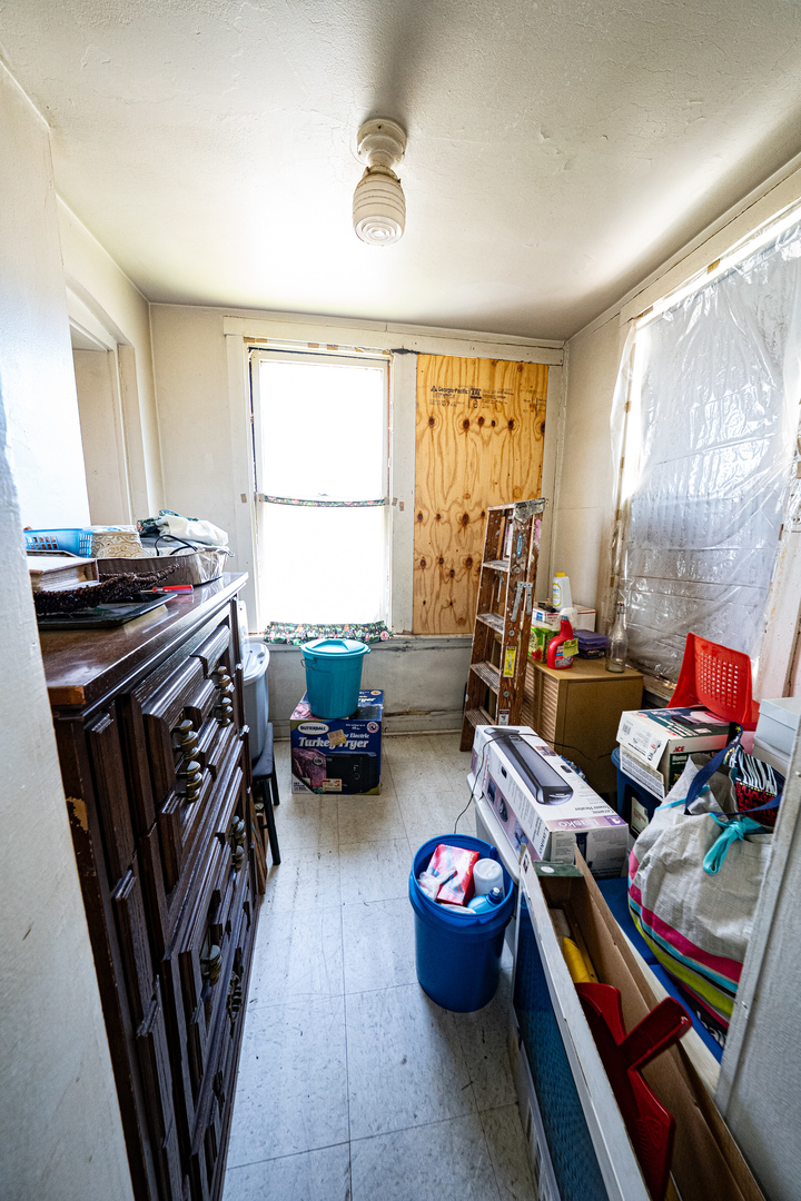 1825 South Troy Street Chicago, IL 60623 - Photo 19 of 27