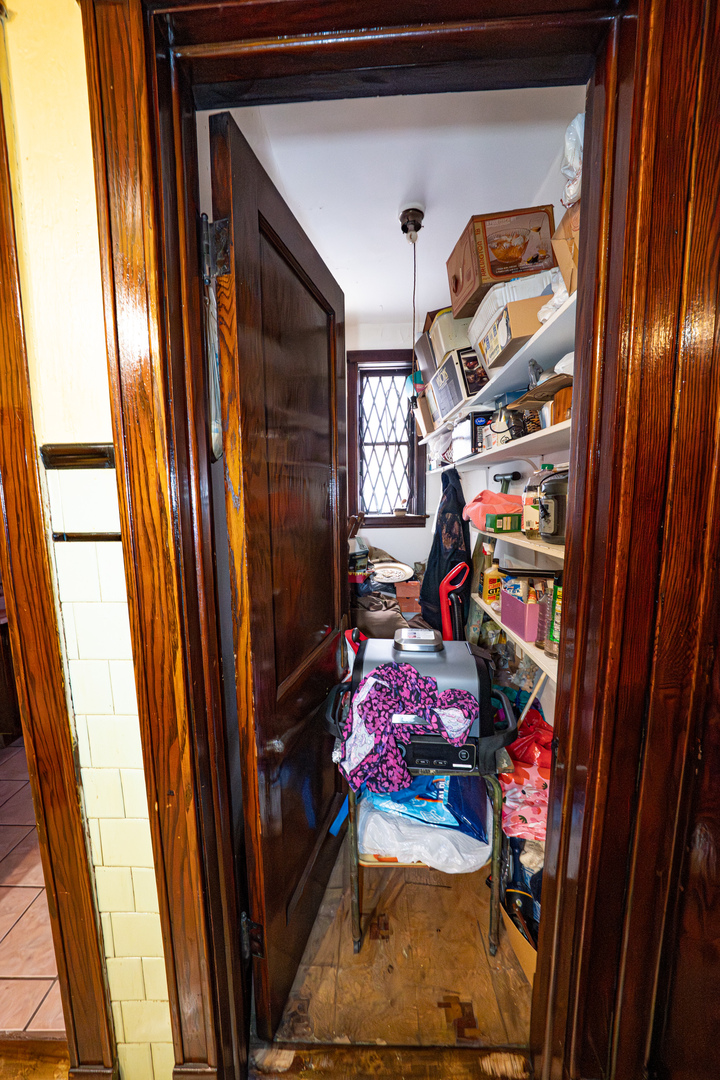 1825 South Troy Street Chicago, IL 60623 - Photo 7 of 27