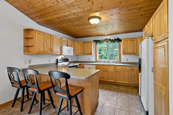 $439,900 | 31085 4 Seasons Place, Pequot Lakes, MN 56472