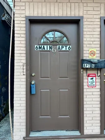 $2,300 | 6 Main Street, Unit 6, Butler, NJ 07405