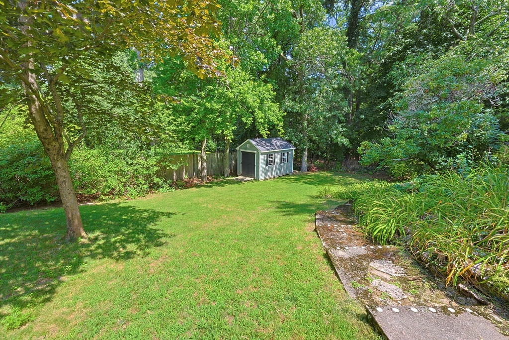 24 Old Post Road Walpole, MA 02032 - Photo 36 of 41 Gallery Image 36