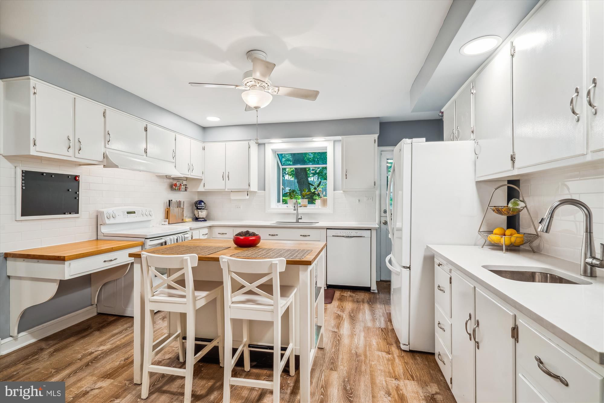 501 Apple Grove Road Silver Spring, MD 20904 - Photo 10 of 50 Luxury vinyl plank flooring