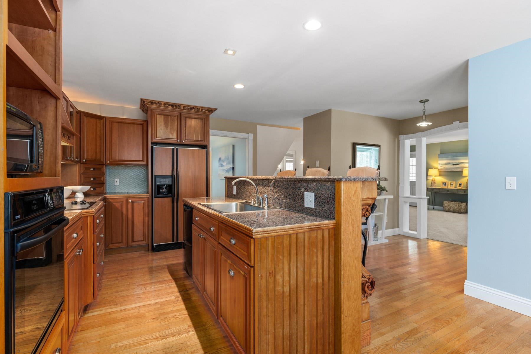 228 Long Hill Road Dover, NH 03820 - Photo 6 of 40