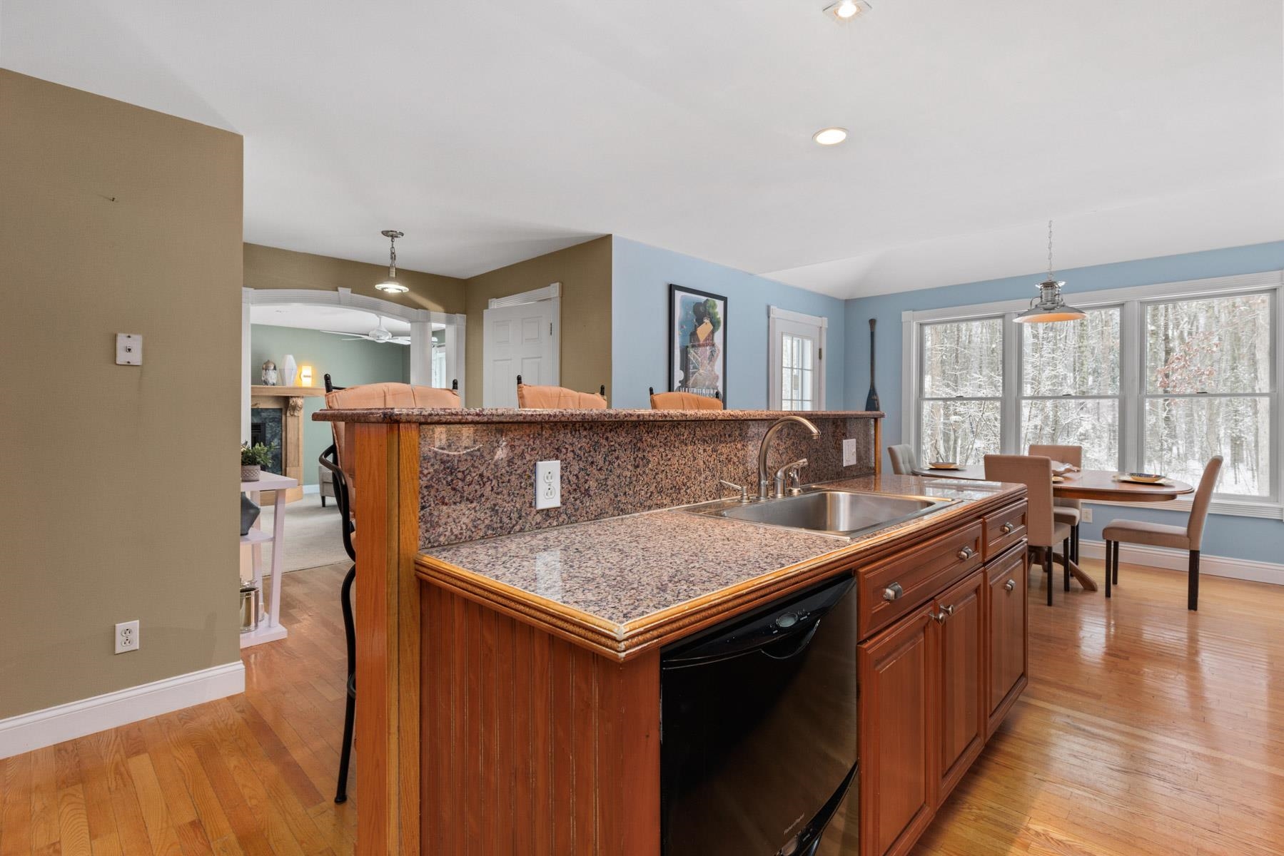 228 Long Hill Road Dover, NH 03820 - Photo 7 of 40