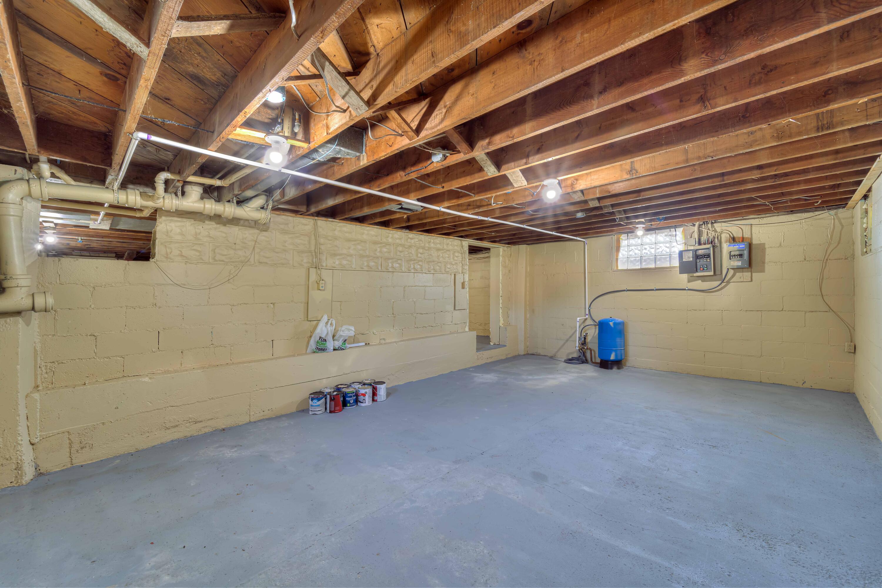 125 Ridgeway Street Jackson, MI 49201 - Photo 20 of 22 125 Ridgeway St 27