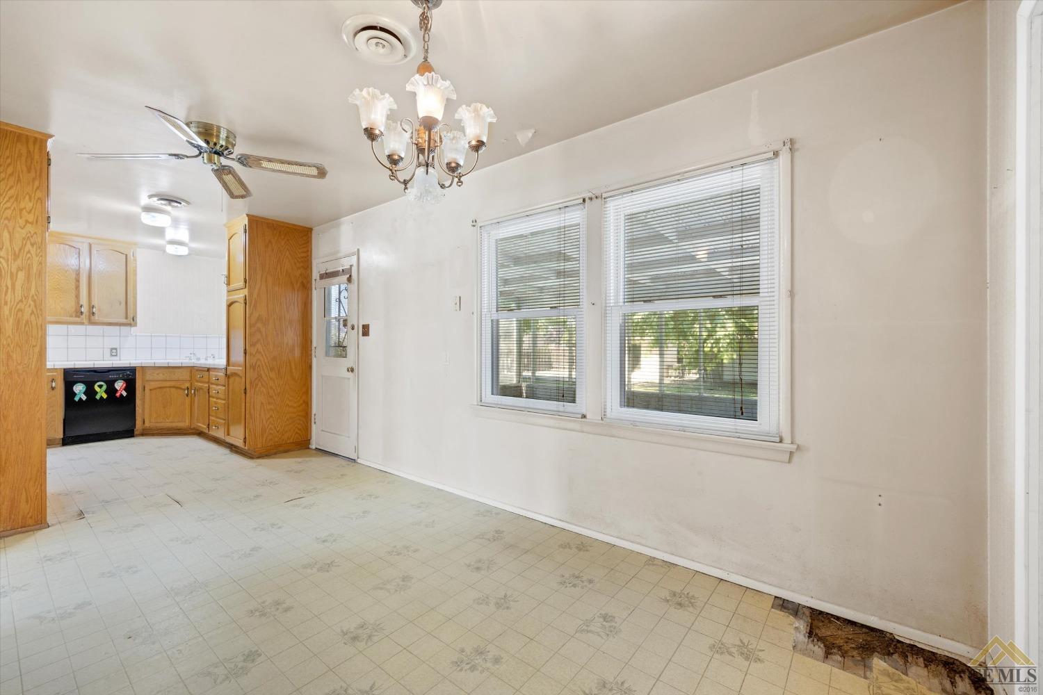 Undisclosed Address Wasco, CA 93280 - Photo 10 of 21