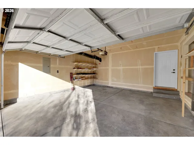 $440,000 | 88081 9th Street, Veneta, OR 97487