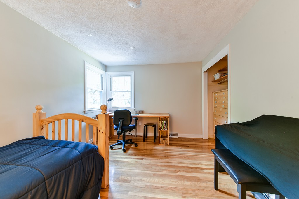 20 Eaton Road Framingham, MA 01701 - Photo 13 of 30