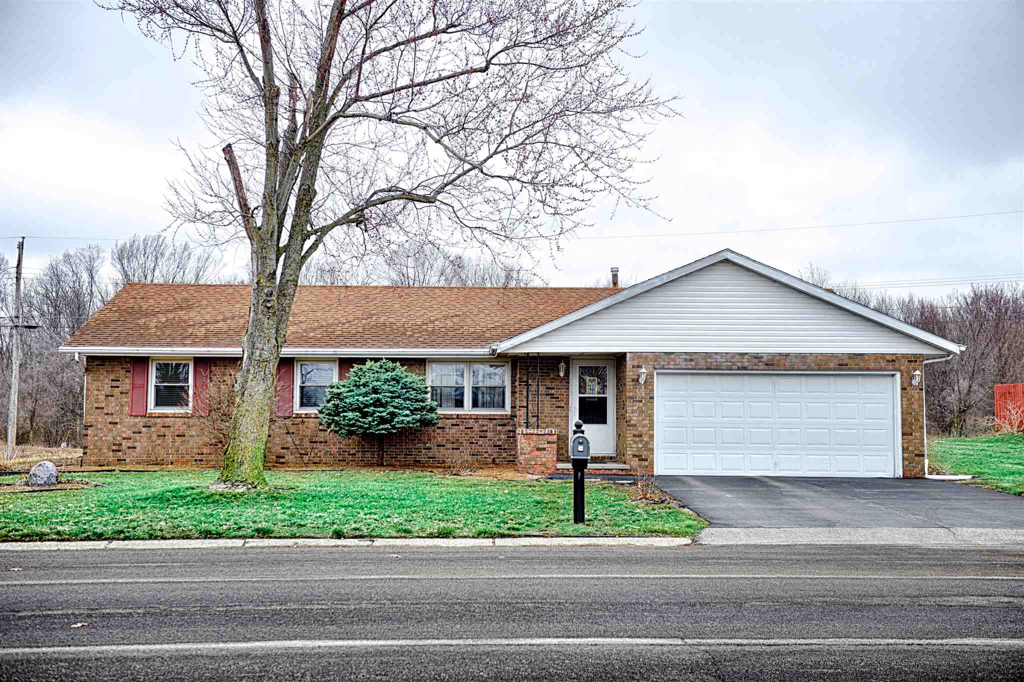 1820 Golf Heights Road Warsaw, IN 46580 - Photo 1 of 17 Gallery Image 1
