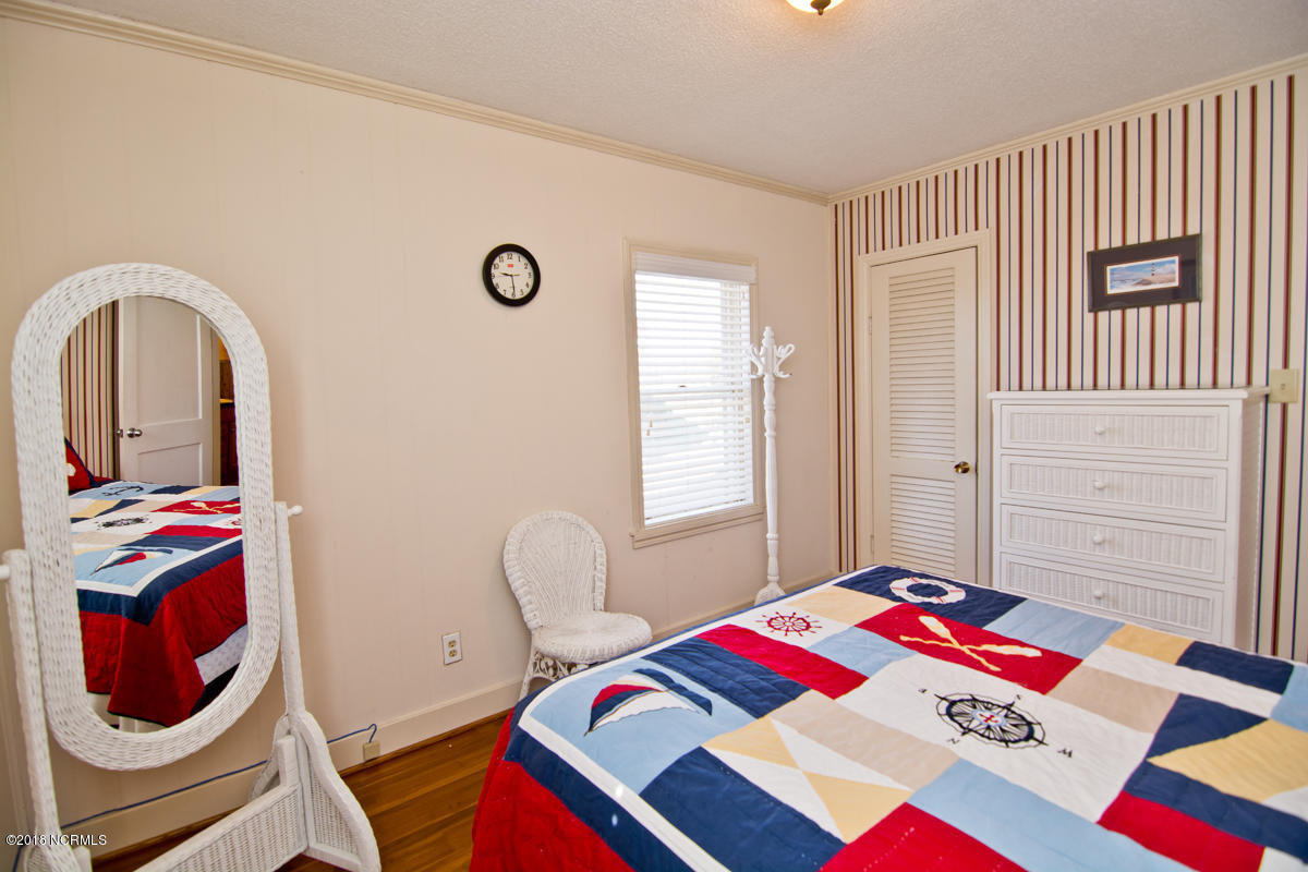 203 Hoffman Beach Road Atlantic Beach, NC 28512 - Photo 26 of 50 Bedroom One - Lower Level