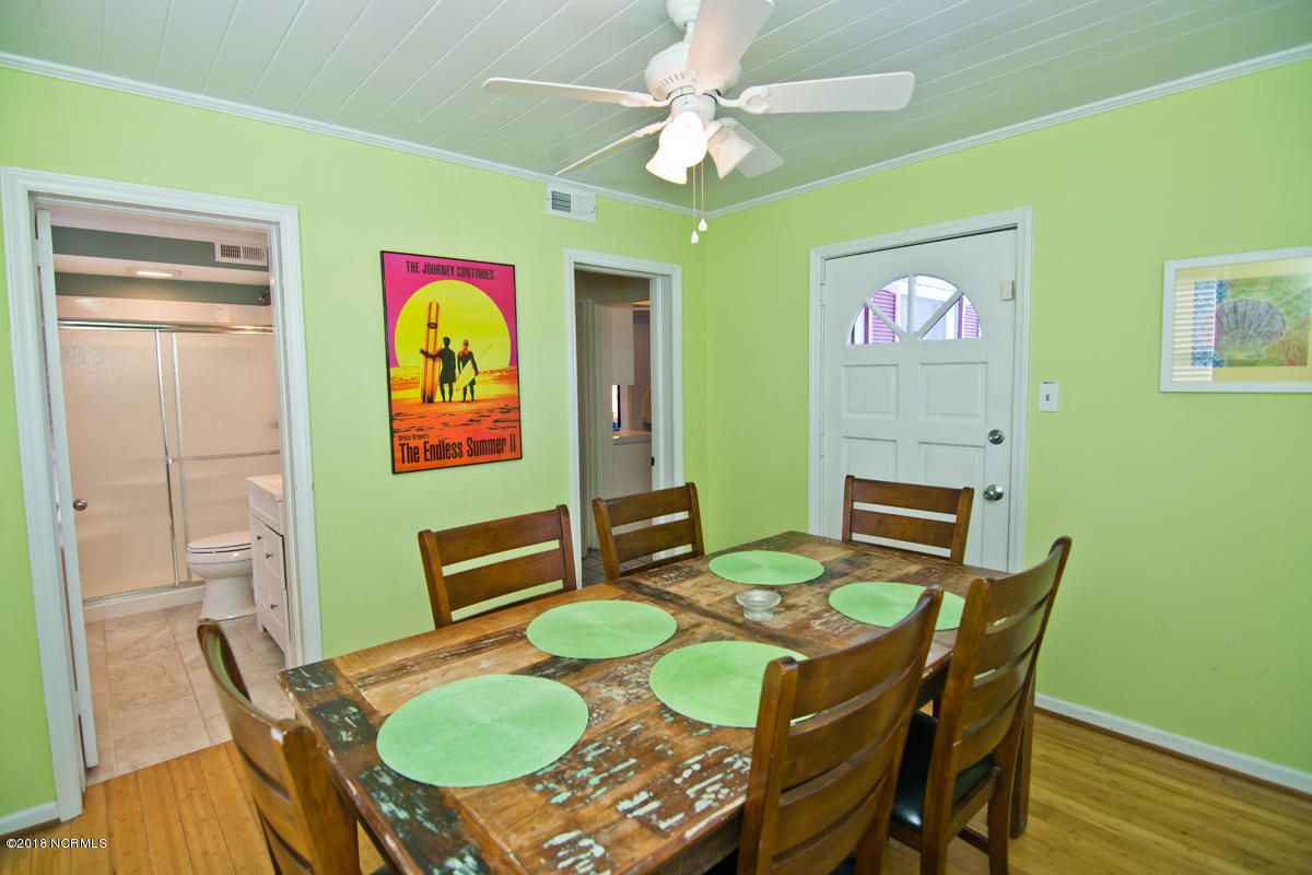 203 Hoffman Beach Road Atlantic Beach, NC 28512 - Photo 29 of 50 Dining Room
