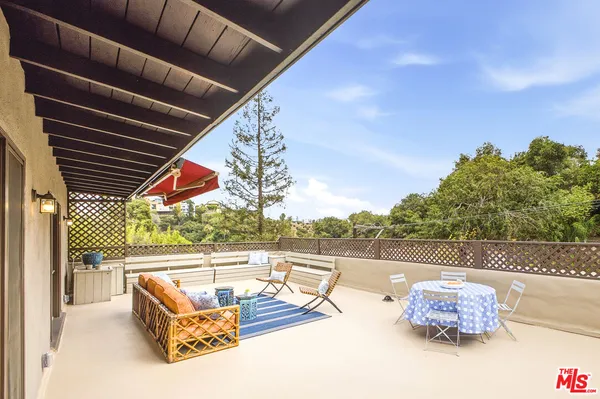$1,595,000 | 6159 Glen Oak Street, Los Angeles, CA 90068