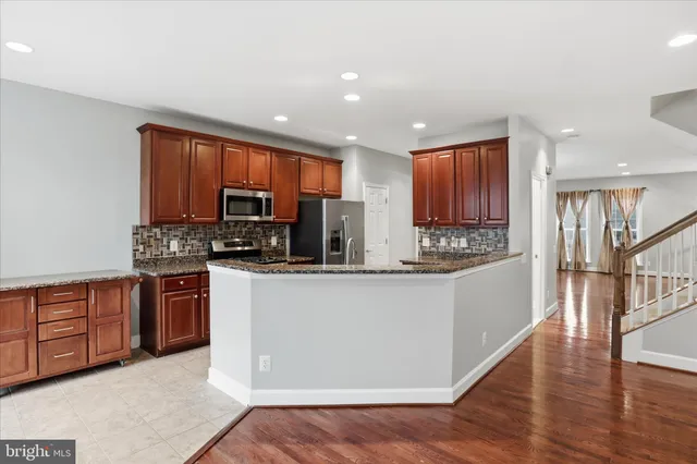 $3,400 | 42906 Bittner Square, Ashburn, VA 20148