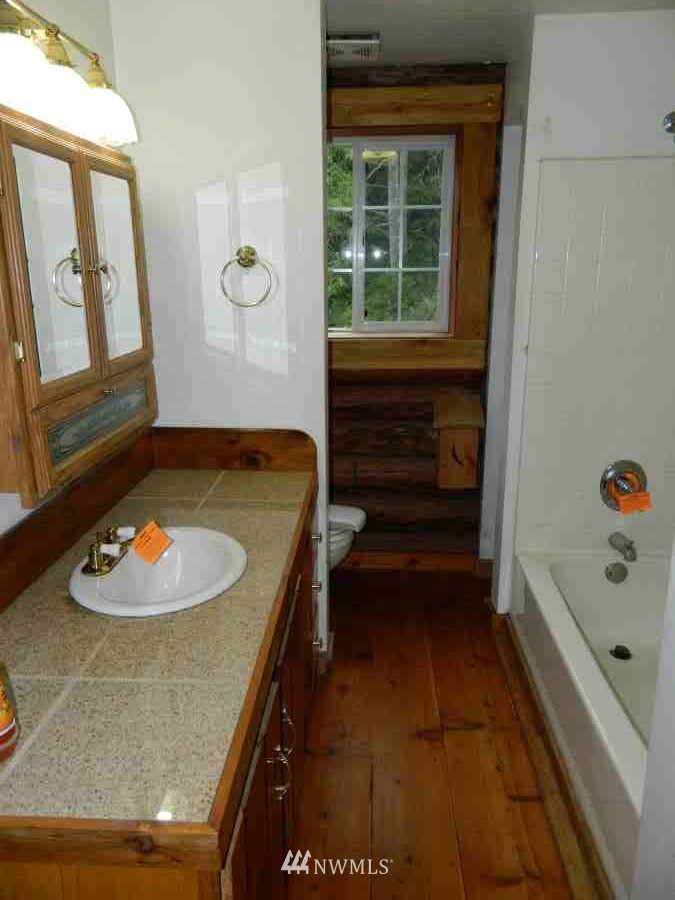 7979 Southeast Willock Road Olalla, WA 98359 - Photo 13 of 25 Gallery Image 13