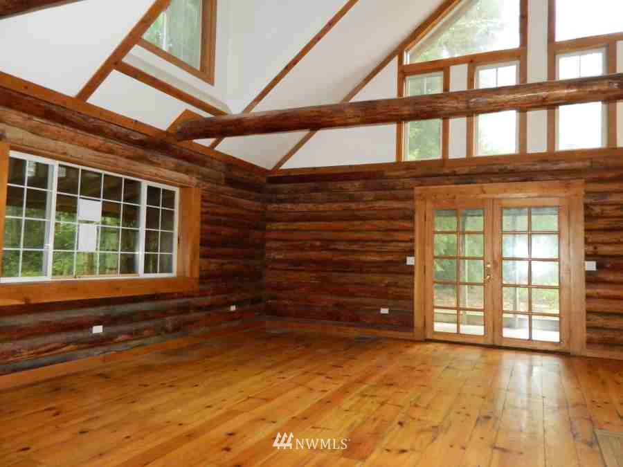 7979 Southeast Willock Road Olalla, WA 98359 - Photo 4 of 25 Gallery Image 4
