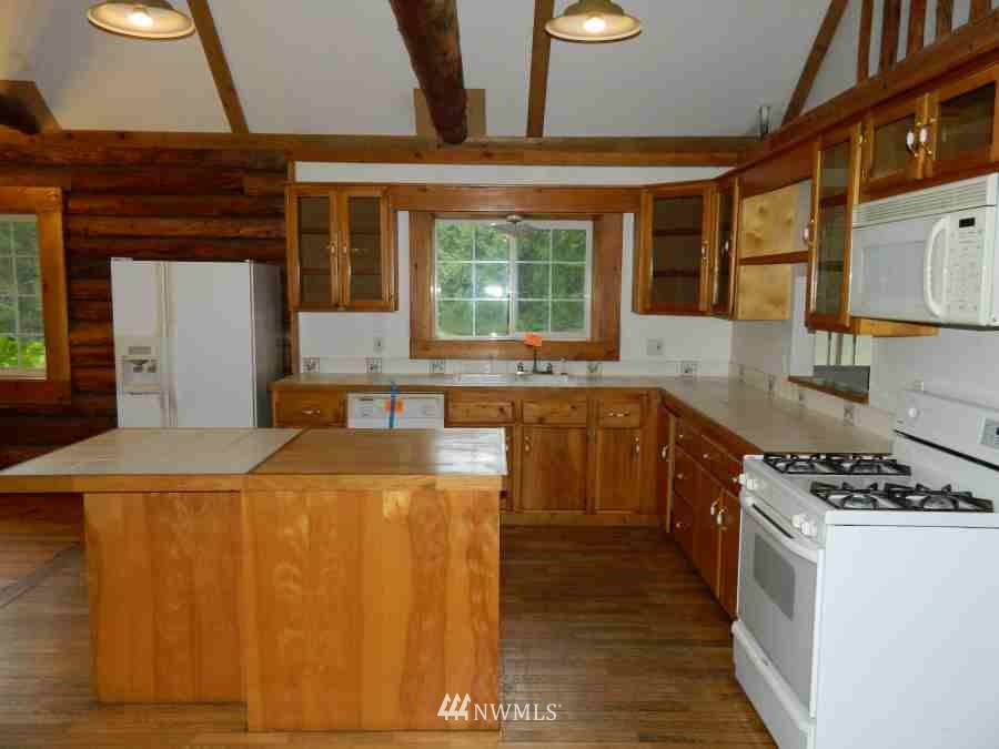 7979 Southeast Willock Road Olalla, WA 98359 - Photo 7 of 25 Gallery Image 7