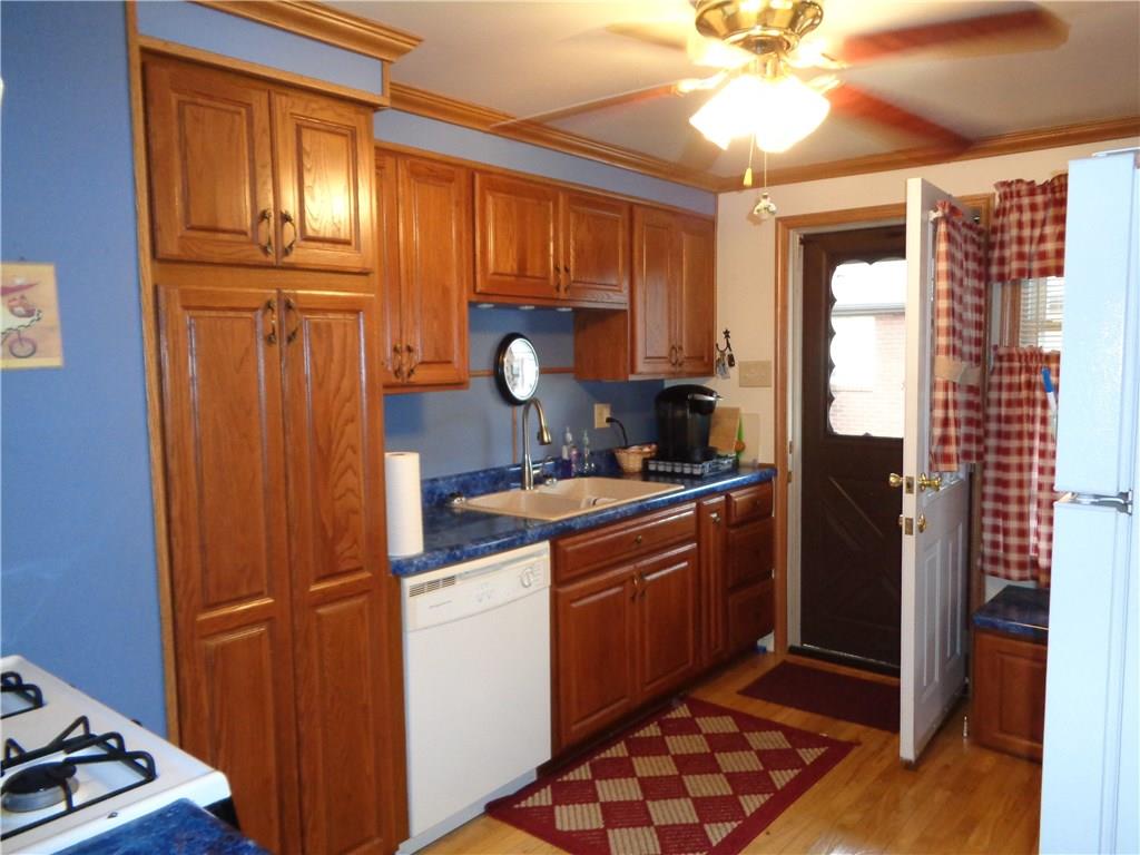 344 Washington Street Indiana, PA 15701 - Photo 11 of 12 Kitchen