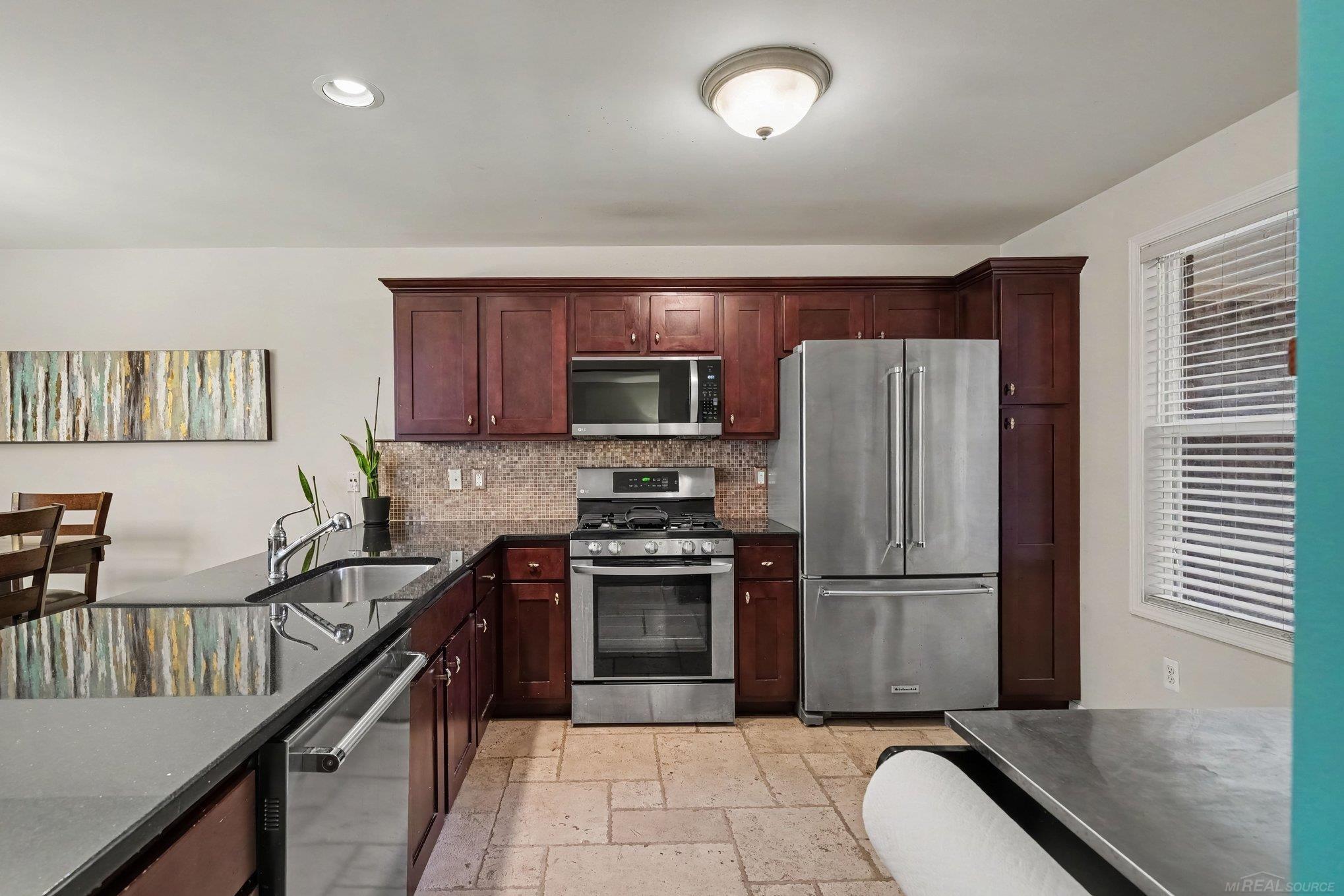 45658 Rathmore Drive Macomb, MI 48044 - Photo 5 of 27