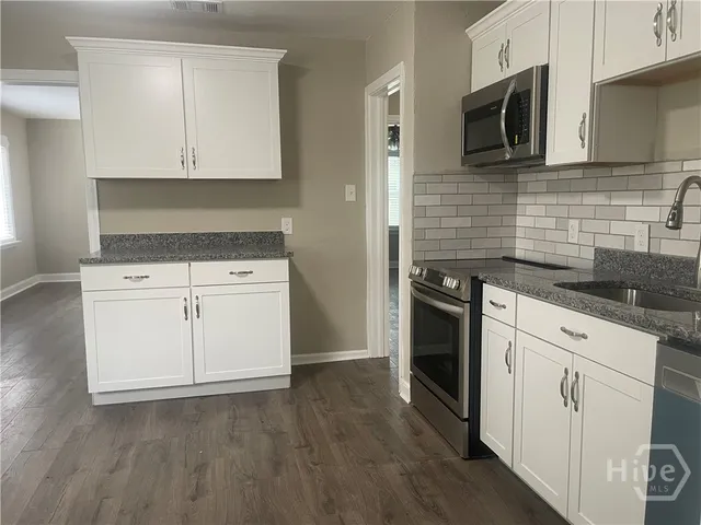 $258,500 | 202 Forrest Avenue, Savannah, GA 31404