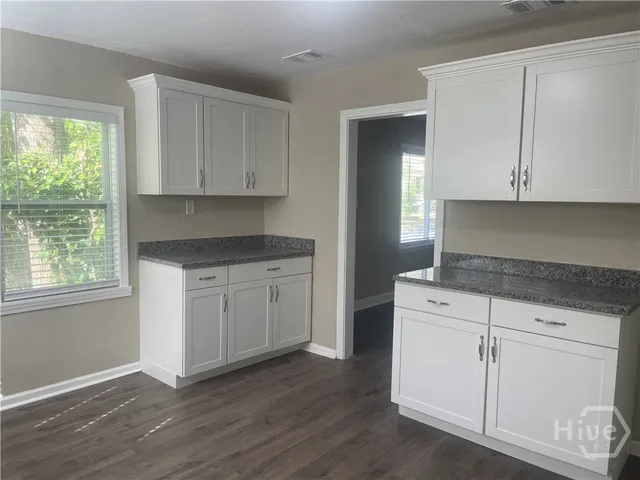 $258,500 | 202 Forrest Avenue, Savannah, GA 31404