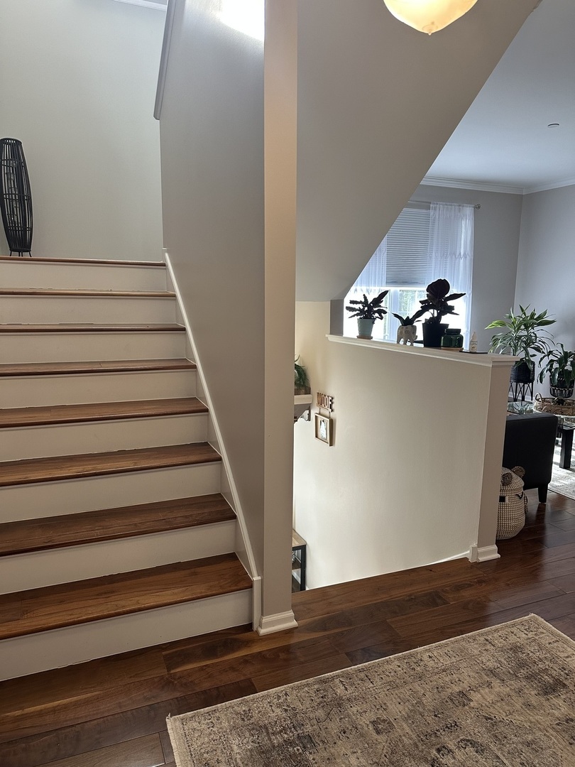 172 East River Road, Unit R Des Plaines, IL 60016 - Photo 19 of 35