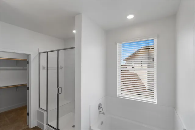 $2,945 | 18531 Kyle Seale Parkway, Unit 25, San Antonio, TX 78255