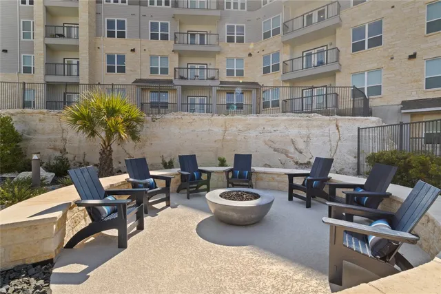 $2,945 | 18531 Kyle Seale Parkway, Unit 25, San Antonio, TX 78255