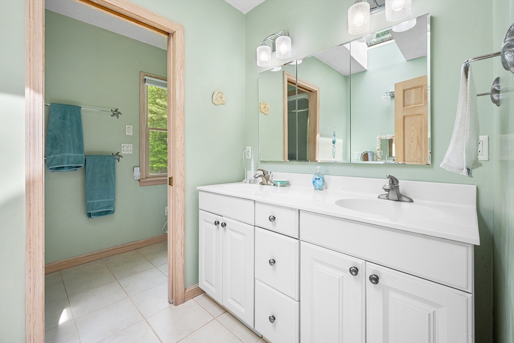 185 Randall Road Stow, MA 01775 - Photo 16 of 28
