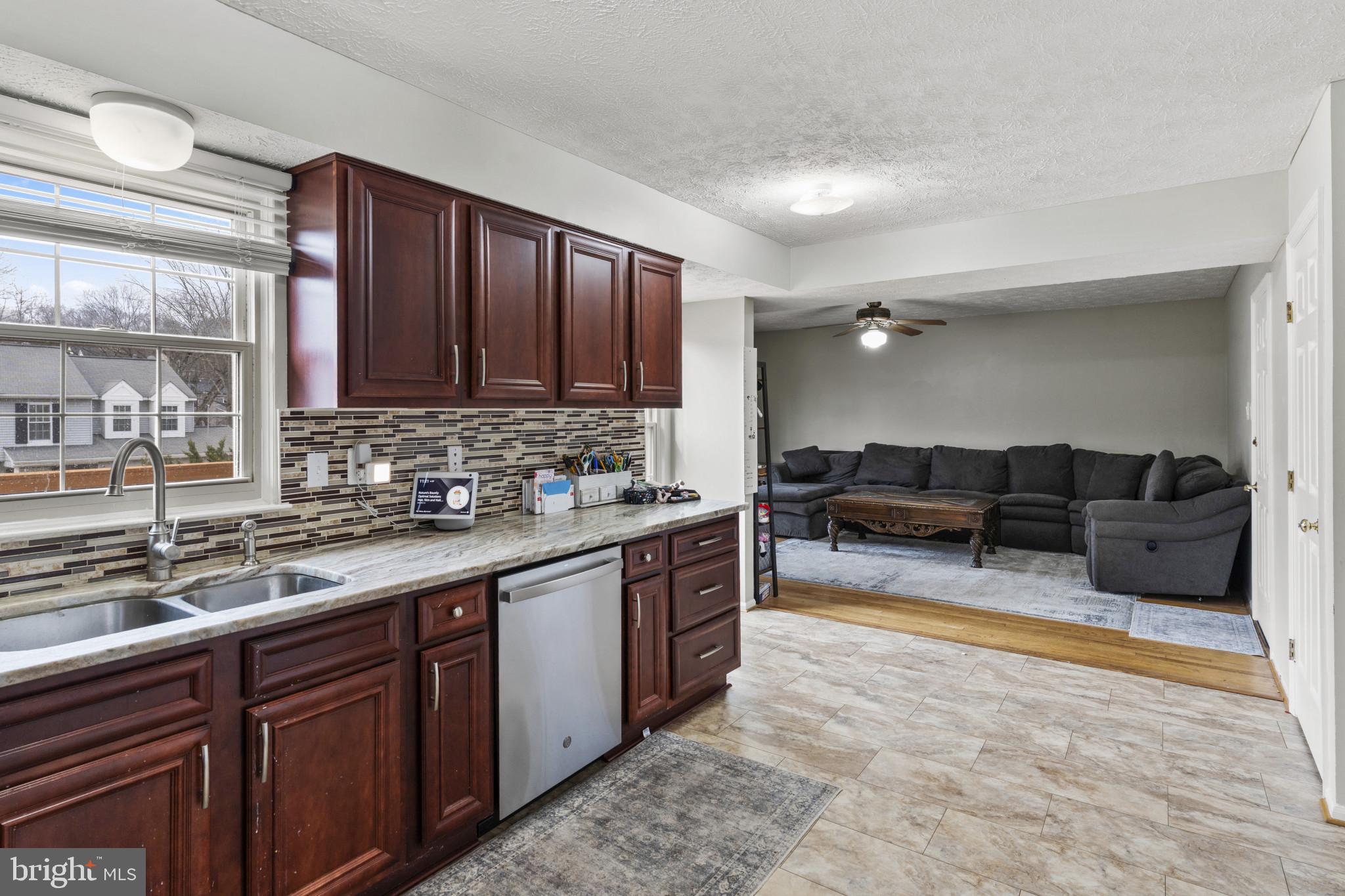 6018 River Birch Court Hanover, MD 21076 - Photo 8 of 30