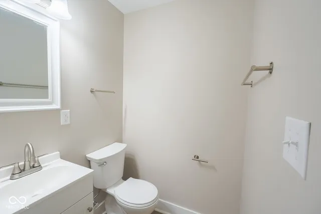 $1,150 | 2225 Broad Street, New Castle, IN 47362