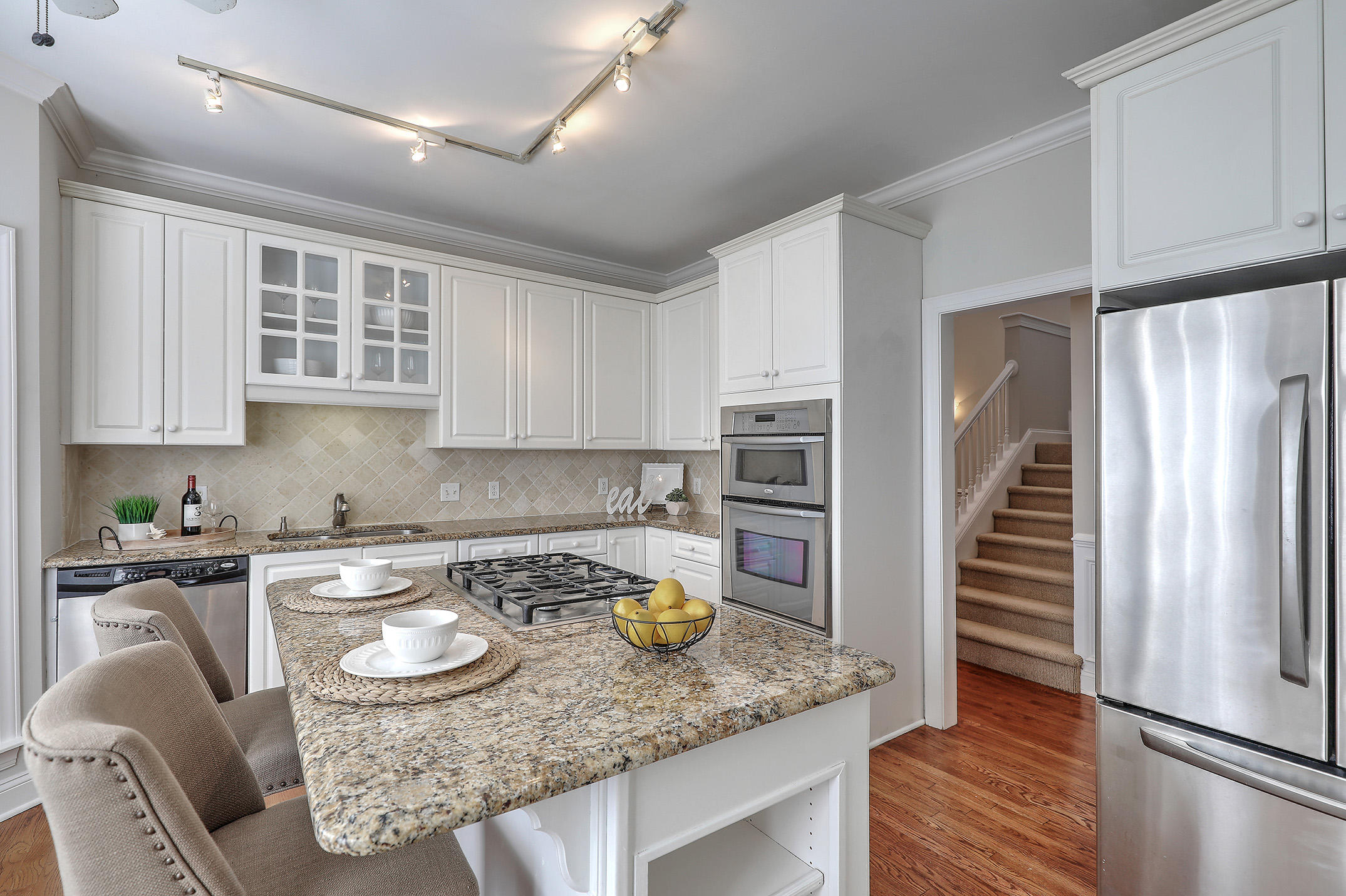 1097 Mathis Ferry Road Mount Pleasant, SC 29464 - Photo 11 of 36 Lovely Updated Kitchen