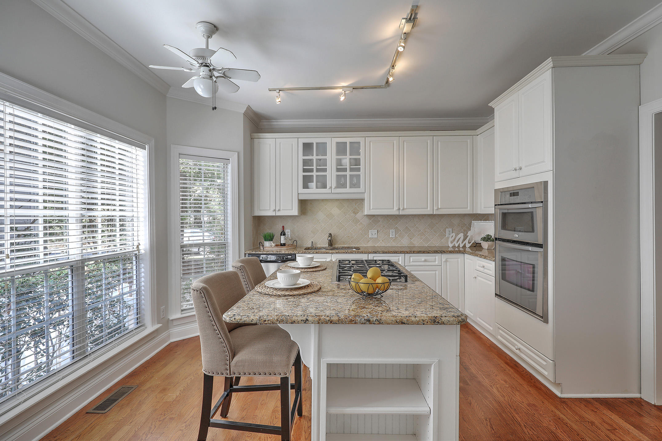 1097 Mathis Ferry Road Mount Pleasant, SC 29464 - Photo 3 of 36 Kitchen