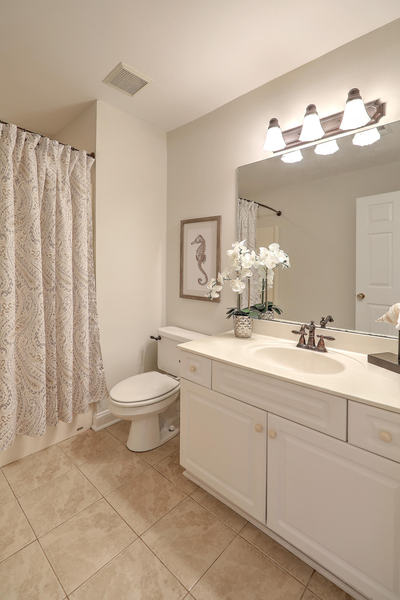 1097 Mathis Ferry Road Mount Pleasant, SC 29464 - Photo 30 of 36 Upstairs Bathroom