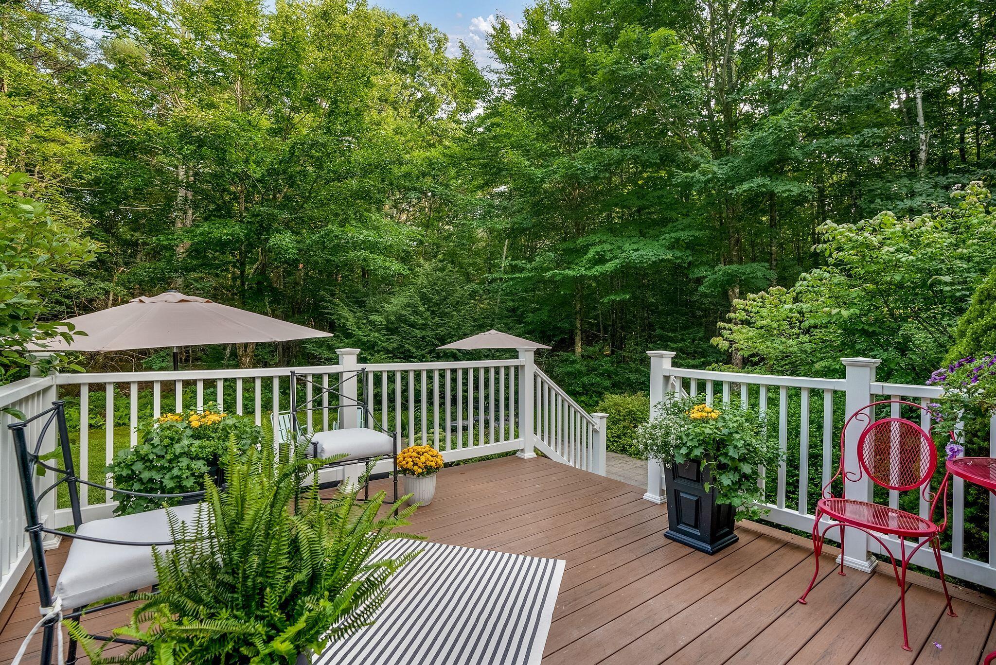 21 Eastview Road Mechanic Falls, ME 04256 - Photo 28 of 40 Porch