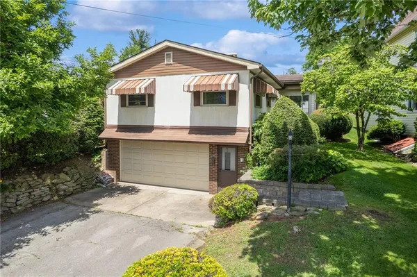 $248,000 | 520 Pittsburgh Street, Mars, PA 16046