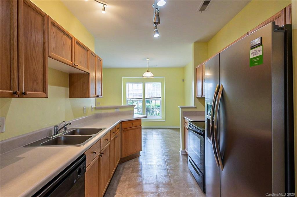 5048 Prosperity Ridge Road Charlotte, NC 28269 - Photo 6 of 20 Gallery Image 6