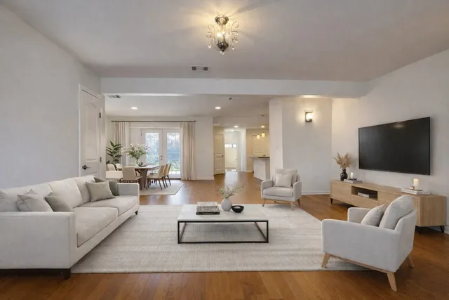 $2,800 | 2003 Patton Lane, Austin, TX 78723