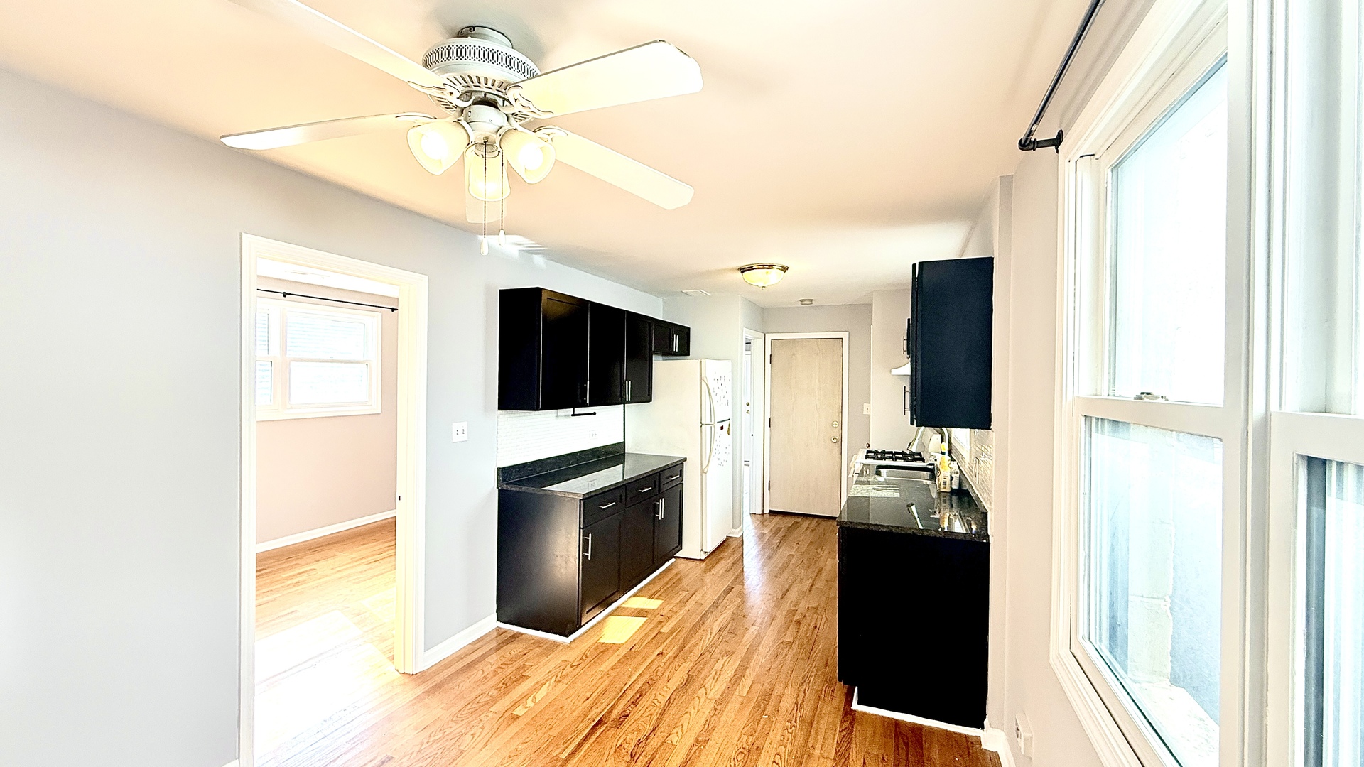 1078 North Hermitage Avenue, Unit 3 Chicago, IL 60622 - Photo 16 of 17 a view of living room with furniture and flat screen tv