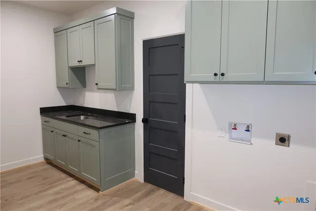 $659,900 | 16026 Honey Ridge Drive, Holland, TX 76534