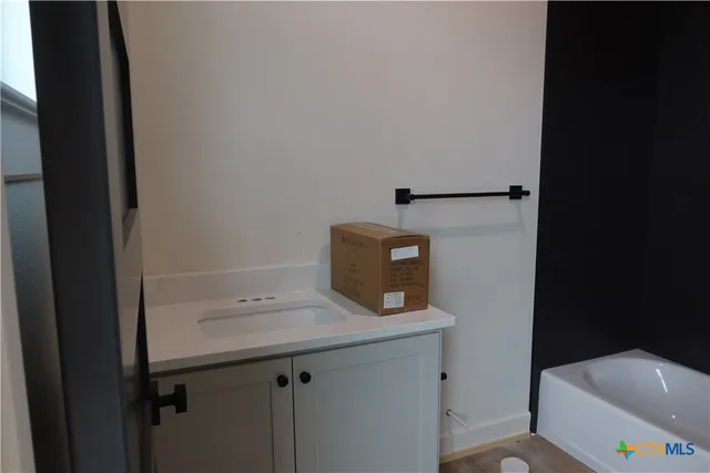 $659,900 | 16026 Honey Ridge Drive, Holland, TX 76534