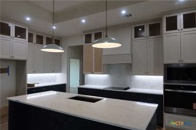 $659,900 | 16026 Honey Ridge Drive, Holland, TX 76534