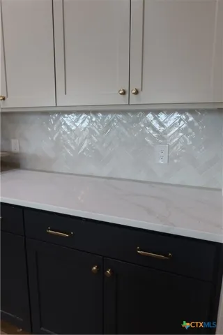 $659,900 | 16026 Honey Ridge Drive, Holland, TX 76534