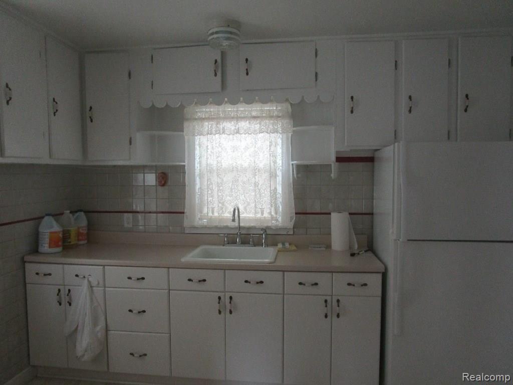 4183 Filbert Street Wayne, MI 48184 - Photo 6 of 36 IMG_8715.JPG